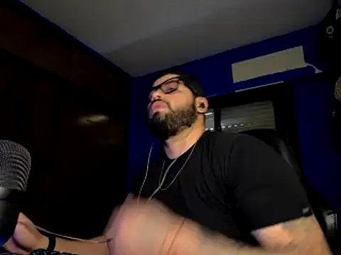 Snapshot of SirFausto_foxy chatting on 05.19.26 SirFausto foxy online show from 05.19.26
