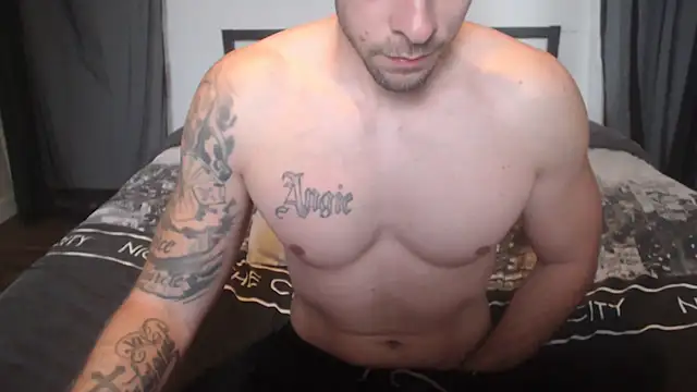 Snapshot of DevilFitness chatting on 05.19.26 DevilFitness online show from 05.19.26