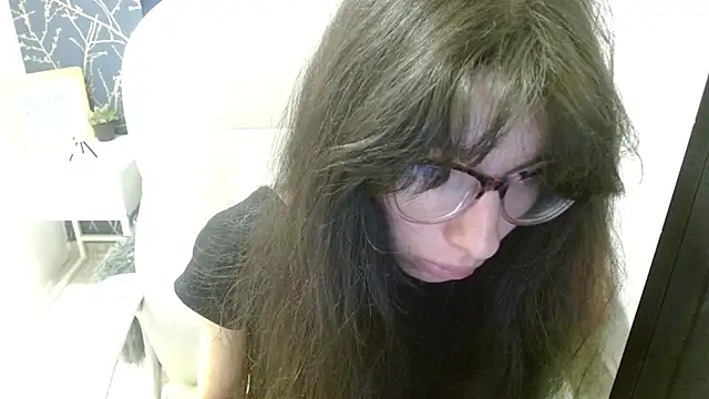 Snapshot of Allyshon_ chatting on 06.11.26 Allyshon online show from 06.11.26