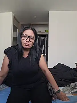 Snapshot of Scarlett_Valnyx chatting on 05.18.26 Scarlett Valnyx online show from 05.18.26
