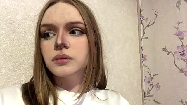 Snapshot of HolyClairmore chatting on 05.19.26 HolyClairmore online show from 05.19.26