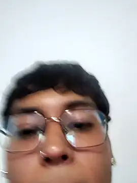 Snapshot of moon_bboy chatting on 05.19.26 moon bboy online show from 05.19.26