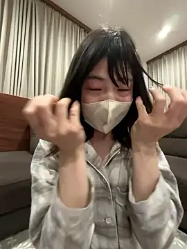 Snapshot of mayumichan13_v chatting on 05.20.26 mayumichan13 v online show from 05.20.26