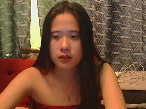 Snapshot of petiteasian_pinaygirl chatting on 05.20.26 petiteasian pinaygirl online show from 05.20.26