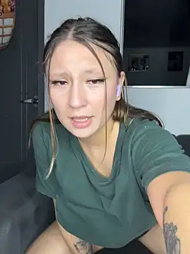 Snapshot of Sasha_marshall1 chatting on 05.19.26 Sasha marshall1 online show from 05.19.26