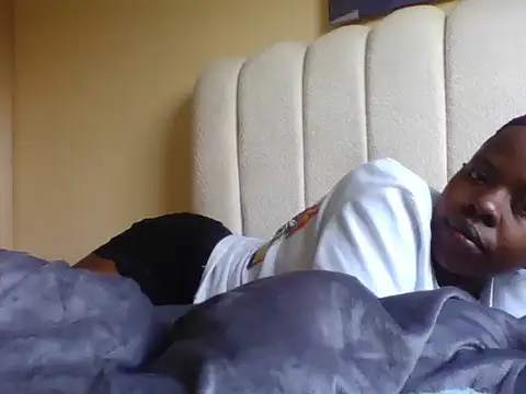 Snapshot of Tehiller chatting on 05.19.26 Tehiller online show from 05.19.26
