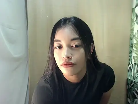 Snapshot of itsme_gwen chatting on 05.20.26 itsme gwen online show from 05.20.26
