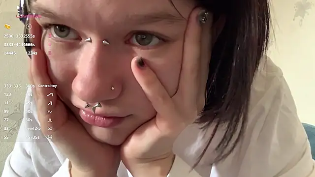 Snapshot of CelesteColao chatting on 06.17.26 CelesteColao online show from 06.17.26