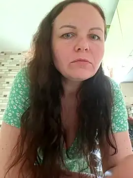 Snapshot of Meri_a chatting on 05.20.26 Meri a online show from 05.20.26