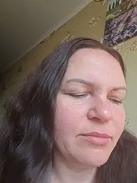 Snapshot of Meri_a chatting on 06.19.26 Meri a online show from 06.19.26