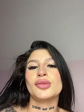 Snapshot of natali_gray chatting on 05.27.26 natali gray online show from 05.27.26