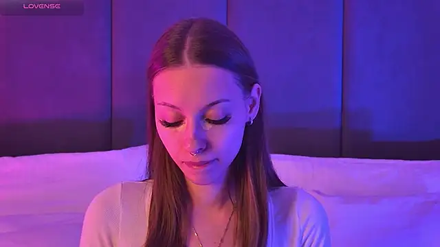 Snapshot of JulyOwens chatting on 06.12.26 JulyOwens online show from 06.12.26