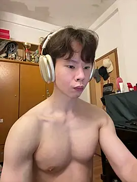 Snapshot of ivanzhuuu chatting on 05.19.26 ivanzhuuu online show from 05.19.26