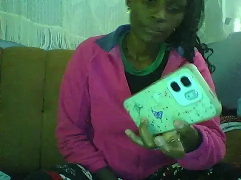 Snapshot of magdah1 chatting on 06.24.26 magdah1 online show from 06.24.26