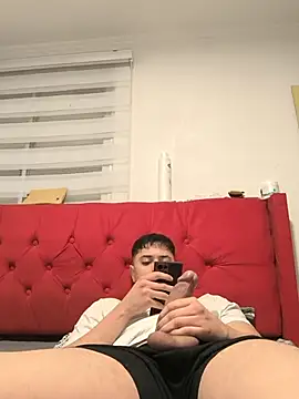 Snapshot of BodyGym18 chatting on 05.19.26 BodyGym18 online show from 05.19.26