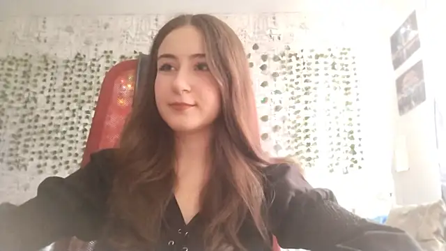 Snapshot of Pollykiss chatting on 06.19.26 Pollykiss online show from 06.19.26