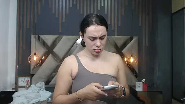 Snapshot of MartinaaFit chatting on 06.26.26 MartinaaFit online show from 06.26.26