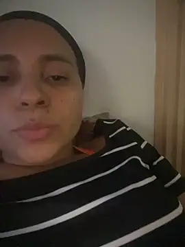 Snapshot of Becca_Clare chatting on 05.19.26 Becca Clare online show from 05.19.26