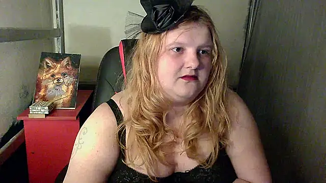 Snapshot of Freya_Fellie chatting on 05.24.26 Freya Fellie online show from 05.24.26