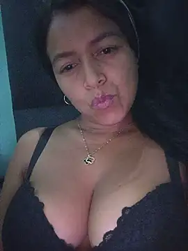 Snapshot of Ateneaxxxx chatting on 05.20.26 Ateneaxxxx online show from 05.20.26