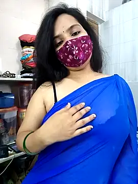 Snapshot of shalini_gupta05 chatting on 07.15.26 shalini gupta05 online show from 07.15.26