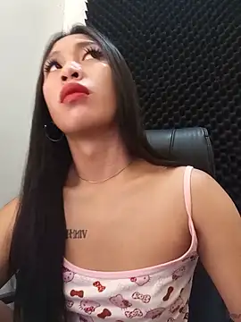 Snapshot of goddess_ashanti chatting on 06.23.26 goddess ashanti online show from 06.23.26