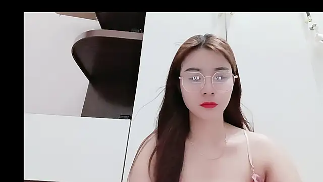 Snapshot of Micky-love chatting on 06.16.26 Micky-love online show from 06.16.26