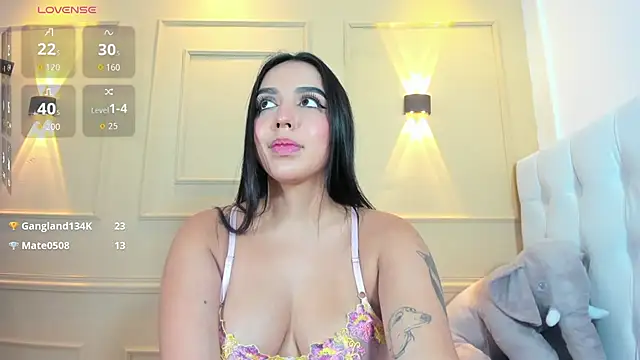 Snapshot of IVONNEREYES chatting on 07.07.26 IVONNEREYES online show from 07.07.26
