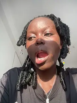 Snapshot of ebonycurvedass chatting on 06.14.26 ebonycurvedass online show from 06.14.26
