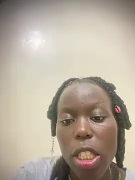 Snapshot of ebonycurvedass chatting on 06.15.26 ebonycurvedass online show from 06.15.26