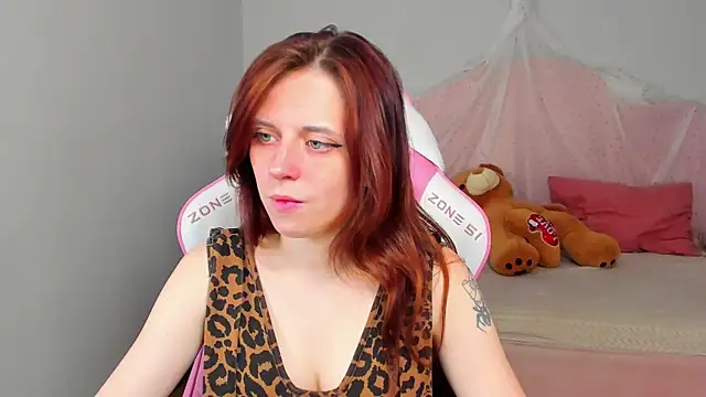 Snapshot of FreyaVeys chatting on 06.28.26 FreyaVeys online show from 06.28.26