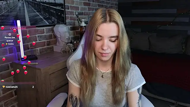Snapshot of eva_swetty chatting on 06.18.26 eva swetty online show from 06.18.26