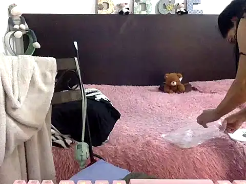 Snapshot of mommy-flabia chatting on 07.01.26 mommy-flabia online show from 07.01.26