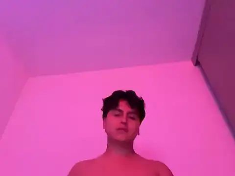 Snapshot of noahnoircolombia chatting on 05.21.26 noahnoircolombia online show from 05.21.26
