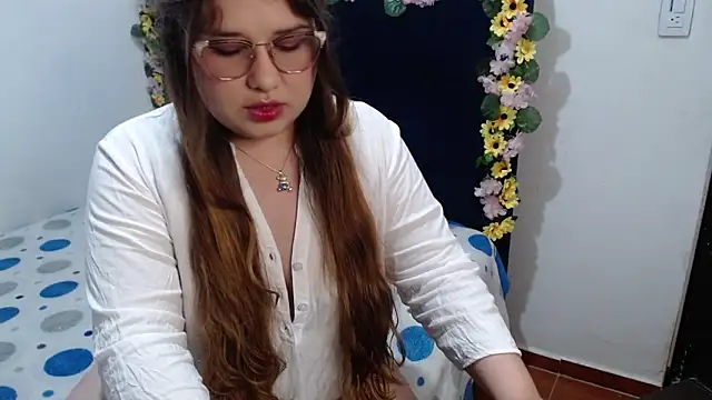 Snapshot of mary_shucsika chatting on 05.28.26 mary shucsika online show from 05.28.26