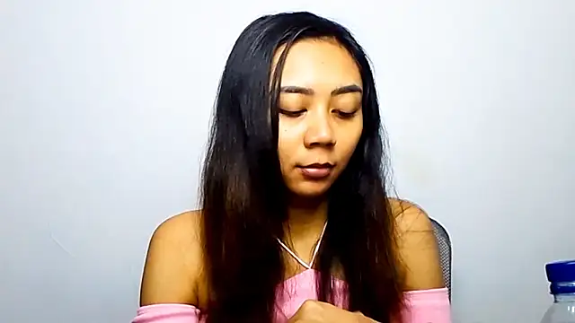 Snapshot of KristieOrtmann chatting on 06.16.26 KristieOrtmann online show from 06.16.26