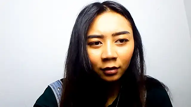 Snapshot of KristieOrtmann chatting on 06.19.26 KristieOrtmann online show from 06.19.26