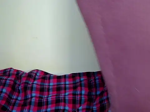 Snapshot of hot_desire2 chatting on 06.16.26 hot desire2 online show from 06.16.26