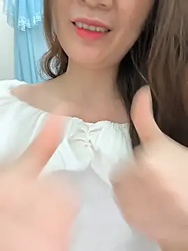 Snapshot of Lye_lovely chatting on 06.27.26 Lye lovely online show from 06.27.26