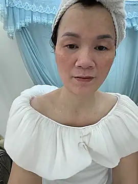 Snapshot of Lye_lovely chatting on 07.05.26 Lye lovely online show from 07.05.26