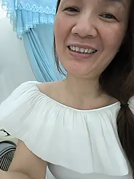 Snapshot of Lye_lovely chatting on 07.05.26 Lye lovely online show from 07.05.26