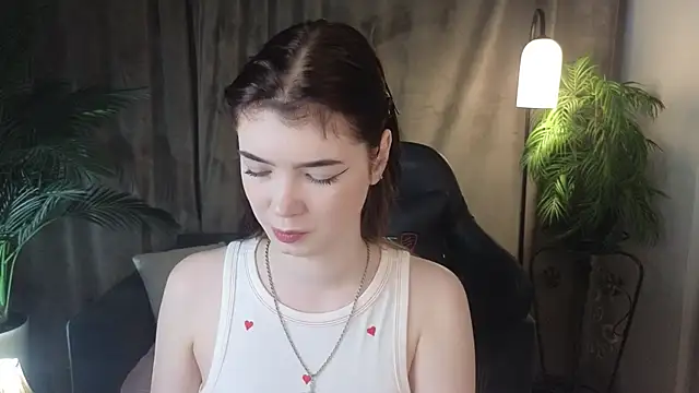 MelissaMay   online show from 05.22.26