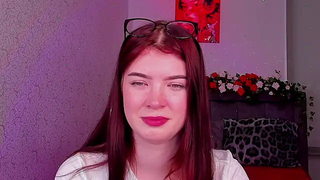 Snapshot of MelissaMay__ chatting on 06.11.26 MelissaMay online show from 06.11.26