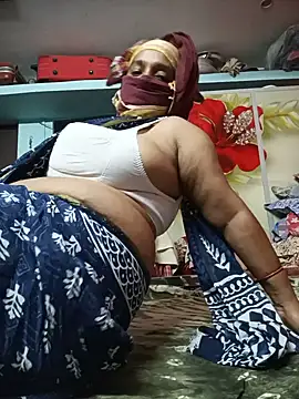 Snapshot of satabdibannerjee38 chatting on 07.05.26 satabdibannerjee38 online show from 07.05.26