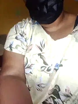 Snapshot of sharjana chatting on 05.27.26 sharjana online show from 05.27.26