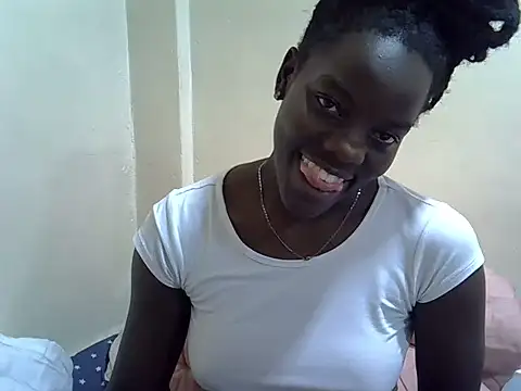 Snapshot of petite_lily chatting on 06.20.26 petite lily online show from 06.20.26