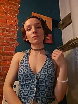 Snapshot of Liya__Love chatting on 05.23.26 Liya Love online show from 05.23.26
