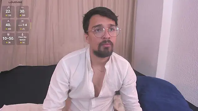Snapshot of max_ed chatting on 06.29.26 max ed online show from 06.29.26