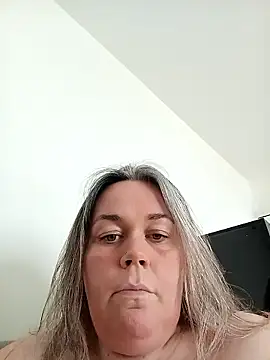 Snapshot of chattedebretagne chatting on 06.21.26 chattedebretagne online show from 06.21.26