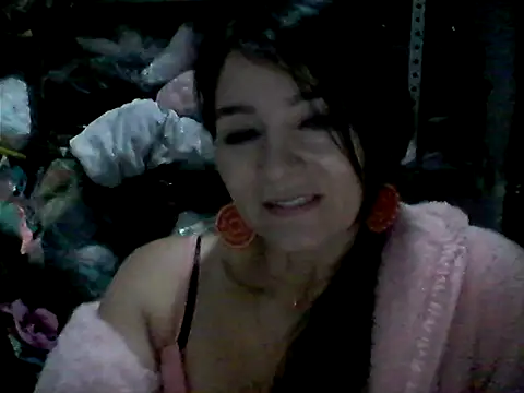 Snapshot of Anlly_garcia002 chatting on 06.07.26 Anlly garcia002 online show from 06.07.26